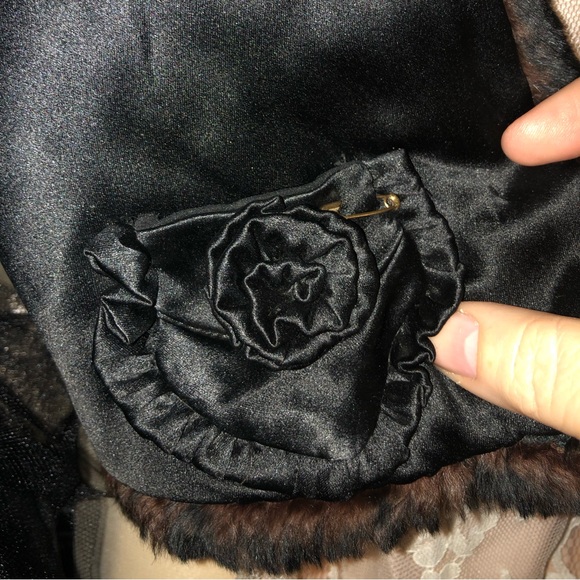 NY Fur Co. Vintage Mink Stole- 745 $180 or $160 w/offer - Picture 4 of 6